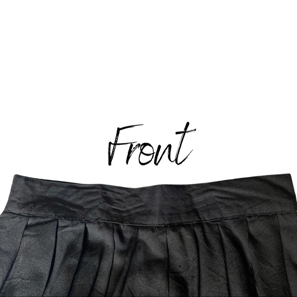 High Waist Pleated Skirt - Picture 2 of 6